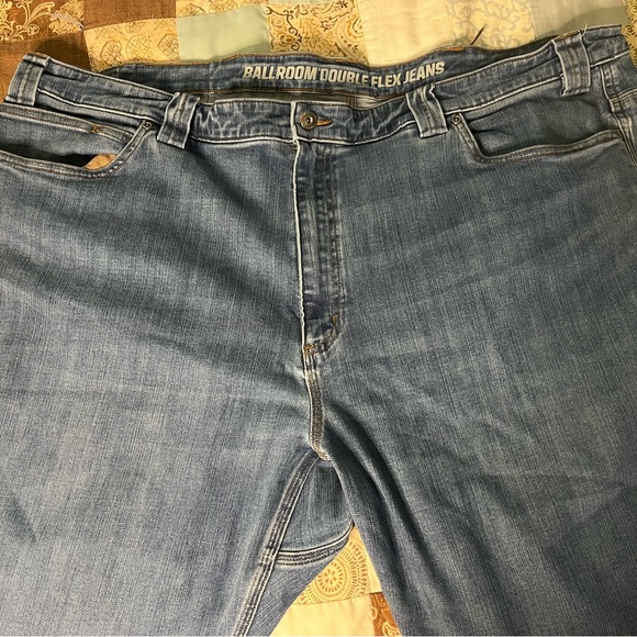 Duluth Trading Men's Ballroom Double Flex Jeans 48X30 Relaxed Fit Medium Wash - Picture 3 of 8